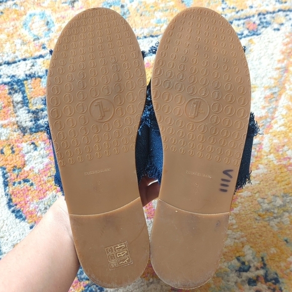 Jon Josef Noble Dark Wash Denim Frayed Criss Cross Open Toe Slide Sandals 9 - Picture 14 of 15